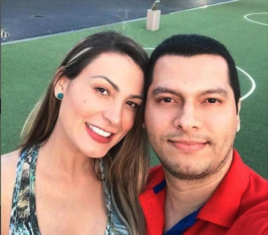 Desde 2020, Urach é casada no papel com o empresário Thiago Lopes, com quem teve seu segundo filho, Leon, nascido em fevereiro de 2022.