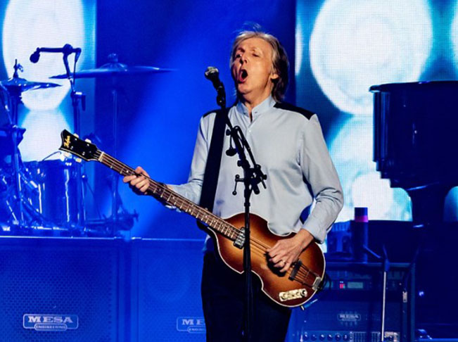 McCartney compôs “How Many People” (“Quantas Pessoas”) impactado pelo brutal assassinato de Chico Mendes. A canção reflete sobre as injustiças sociais e quem luta contra elas. 
