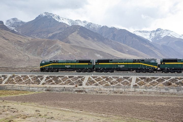 Apesar da altura impressionante, a ferrovia argentina não é a mais alta do mundo. Esse título pertence à Qinghai–Tibet Railway, na China, que chega a 5.072 metros no ponto mais alto.