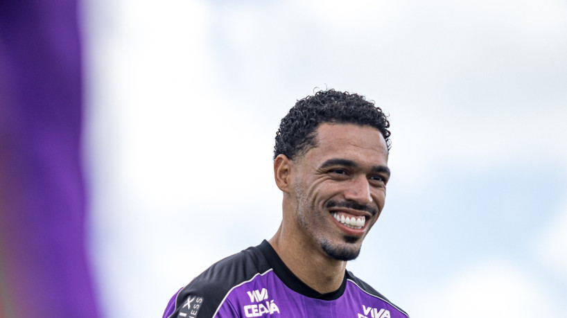 Zagueiro &Eacute;der em treino do Cear&aacute; no Carlos de Alencar Pinto 