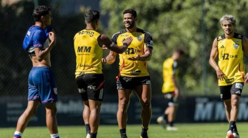 Cuca gira quase todo o elenco atleticano neste apronto realizado na manhã deste sábado, 5/7, que terminou 3 a 0 para o Galo