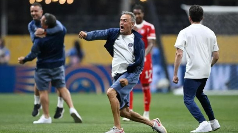 Luis Enrique comenta vitória parisiense, mas inicia coletiva passando recado a craque do Bayern, que se lesionou gravemente