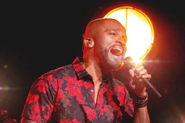 Atualmente, aos 49 anos, Alexandre Pires tem conciliado projetos solo com participações especiais e retornos pontuais ao SPC.