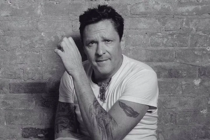 Desde 1996, o ator era casado com DeAnna Morgan. Ele teve seis filho ao longo da vida, sendo três com a atual esposa, dois com Jeannine Bisignano, com quem foi casado de 1991 a 1995, e um com sua primeira esposa, Georganne LaPiere, meia-irmã da cantora e atriz Cher.