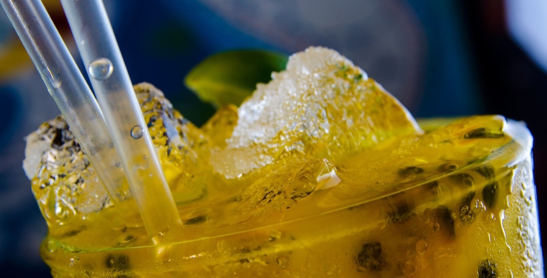 Além disso, suas propriedades calmantes e sedativas são utilizadas para fins medicinais, sobretudo a parte das folhas. Sendo principalmente voltado ao sistema nervoso, onde encontra-se referências a sua indicação com sedativo, hipnótico, analgésico, antiespasmódico e tranquilizante.
