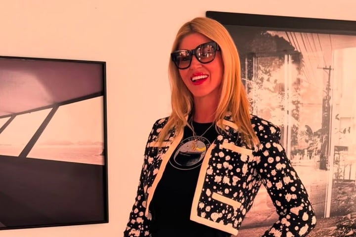 A socialite questionou a falta de detalhes sobre as faturas não pagas e a ausência de um contrato assinado.