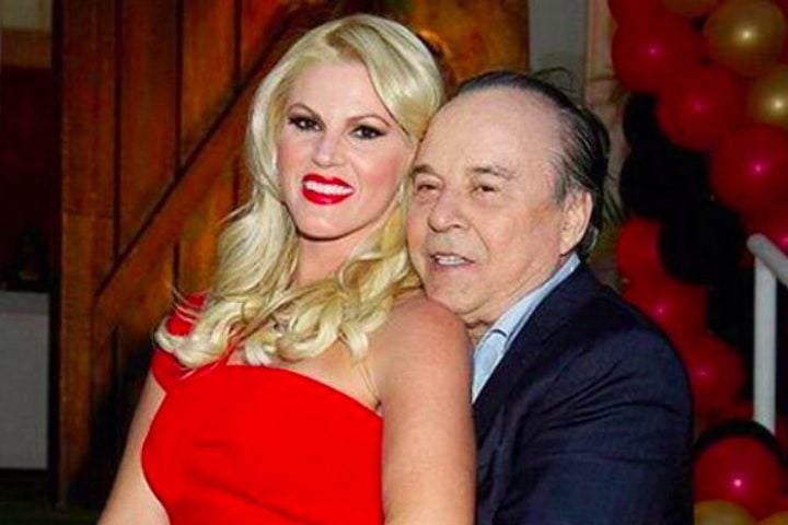 A vida pessoal de Marchiori é frequentemente alvo da mídia. Ela é mãe de filhos gêmeos, Victor e Eike, de seu relacionamento com o empresário bilionário Evaldo Ulinski. Eles terminaram em 2015.