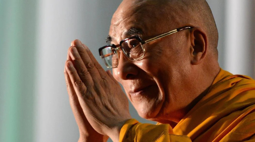 Tenzin Gyatso foi oficialmente reconhecido como o 14º Dalai Lama em 1937, quando tinha 2 anos de idade
