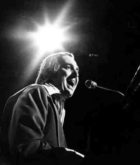 “No Brill Building aprendemos a aplicar alguns aspectos do pop da maneira certa, com as harmonias certas”, afirmou ele, que, apesar disso, nunca renegou a influência de Chopin, Bach e Beethoven em sua música.

