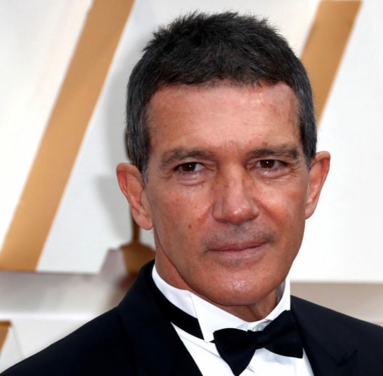 Antonio Banderas - Além de ter seu próprio perfume, o ator espanhol também já teve sua marca de vinhos.