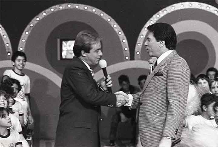 Nascido em São Paulo em 1959, Gugu começou sua carreira aos 14 anos como assistente de produção no programa Domingo no Parque, incentivado por Silvio Santos, com quem manteve forte vínculo profissional ao longo da vida.