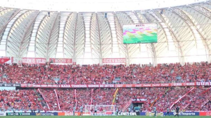 Colorado diminui em até 80% o valor das entradas para a volta do Brasileirão, neste sábado (12), no Beira-Rio