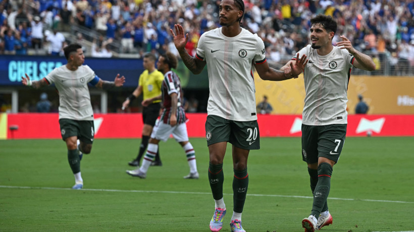 Ex-Fluminense, João Pedro marcou duas vezes e garantiu o triunfo dos londrinos