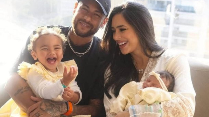 Caçula do casal nasceu na madrugada do último sábado na maternidade São Luiz Star, em São Paulo