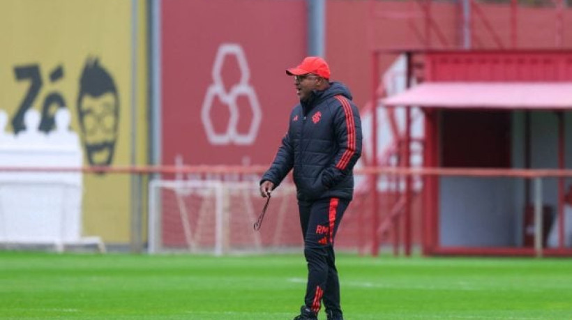 Técnico sinalizou retorno de Rochet à titularidade na meta do Colorado, mas reconheceu capacidade de Anthoni em competir pela posição