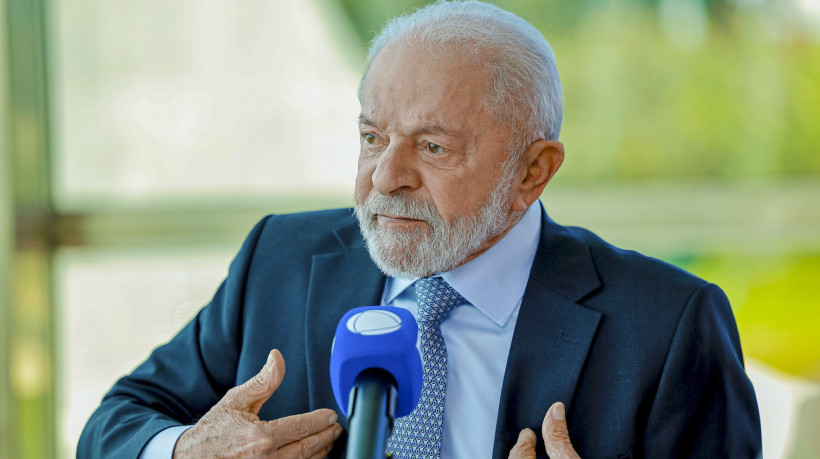 ￼LULA diz que vai abrir comitê com empresários em busca de soluções