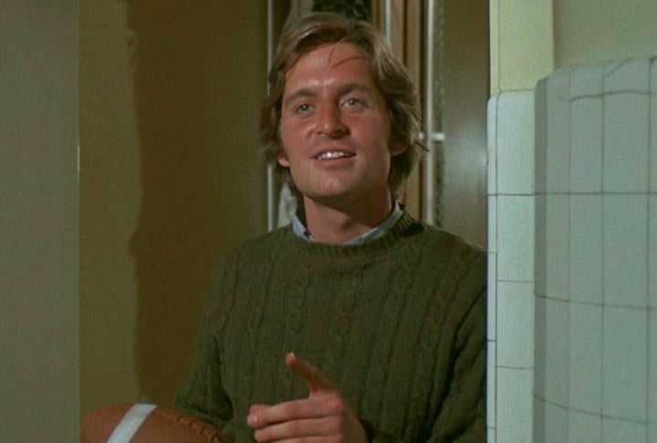 Sua trajetória no cinema começou na transição dos anos 1960 para 1970, com filmes como O Protesto, Um Mundo Pequeno Demais e Árvore da Solidão.