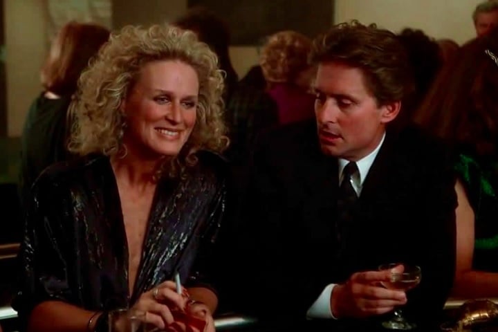 No mesmo ano, protagonizou o suspense Atração Fatal, ao lado de Glenn Close.