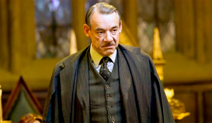 Roger Lloyd Pack - Viveu o bruxo Bartô Crouch, do Ministério da Magia, que sofre decepção ao perceber que seu filho é criminoso. Teve 54 anos de carreira atuando em muitos filmes (007 O Espião Que Sabia Demais, entre outros) e séries (Os Bórgias). Morreu de câncer em 2014, aos 69 anos. 