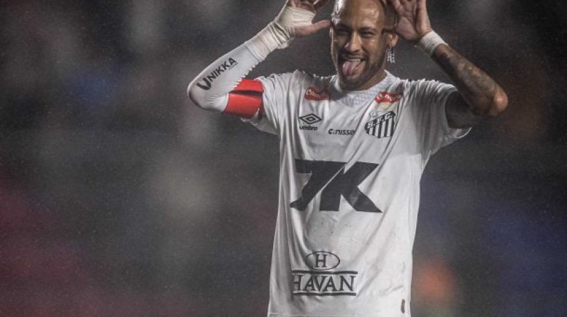 Ex-treinador garante apesar das Bolas de Ouro de CR7, o brasileiro é melhor tecnicamente que o português