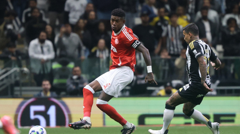 O Internacional vai enfrentar o Vitória hoje, 12, pelo Brasileirão. 