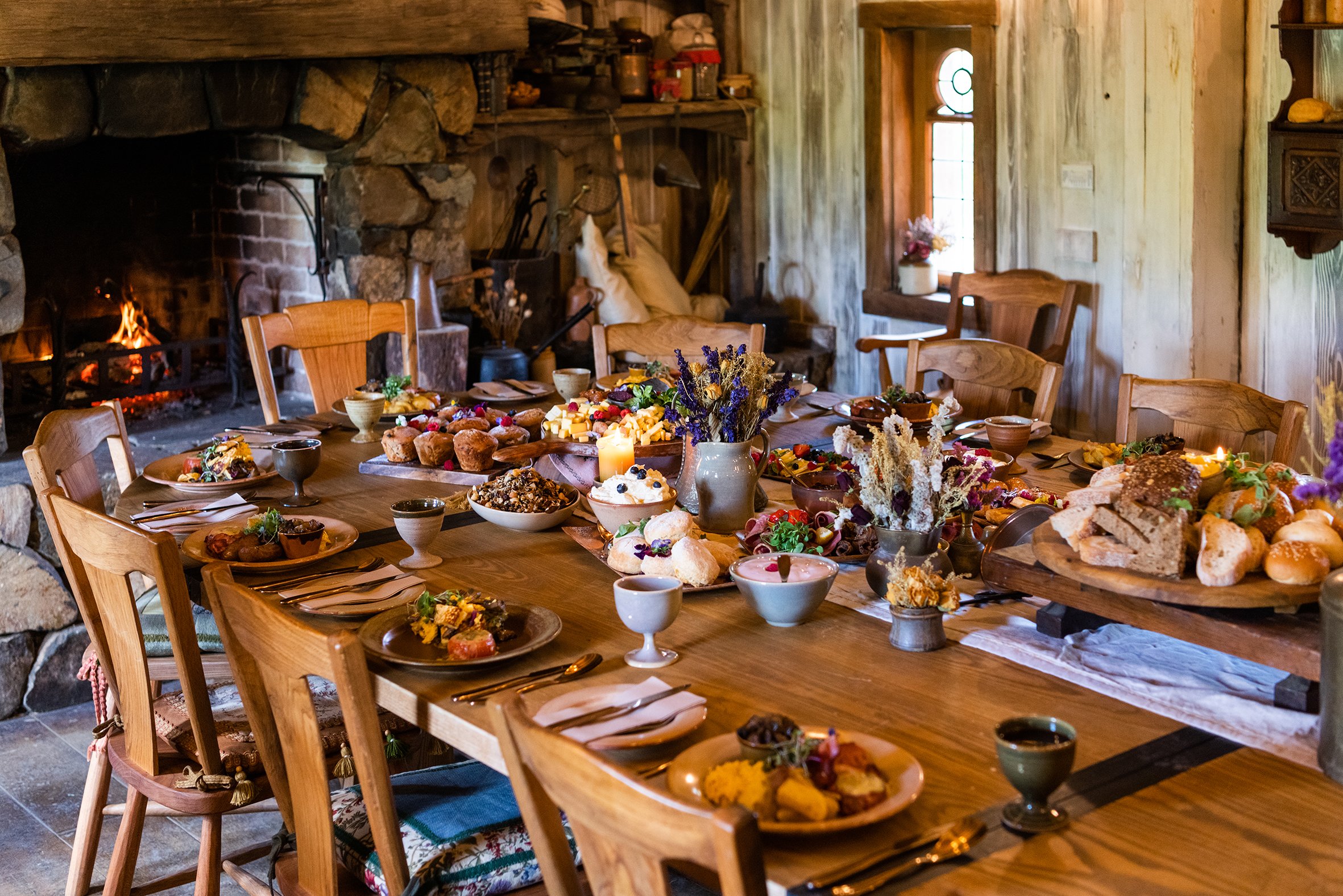 Diretor de O Senhos dos Anéis, Peter Jackson afirmou que Hobbiton continua sendo seu local preferido dos filmes e se mostrou feliz pela visitação: Parece que foi retirado diretamente das páginas do livro de Tolkien.