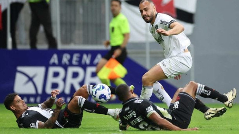 Dominante, Glorioso aniquila o adversário na etapa final. Novo técnico do Alvinegro assinou súmula como preparador de goleiros 