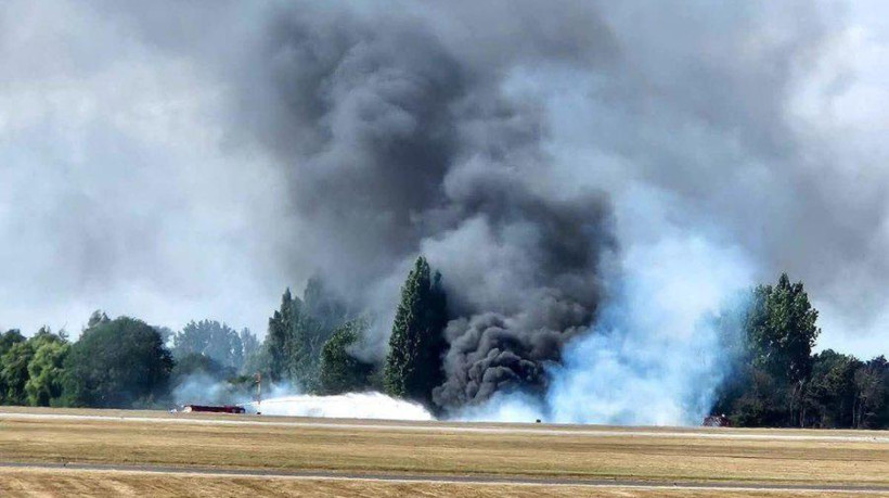 Um avião de pequeno porte caiu em Londres; tinha capacidade para oito passageiros e dois pilotos segundo informações. 