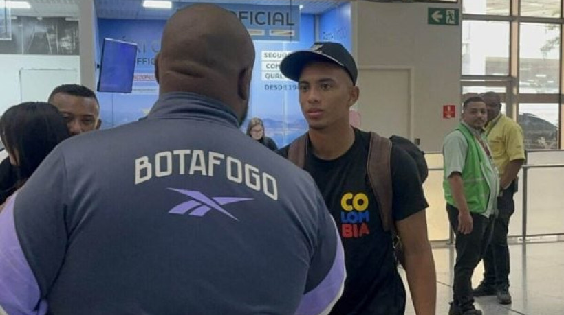 Meia colombiano custou cerca de R$ 22 milhões aos cofres do Alvinegro. Ele estava no Junior Barranquilla, da Colômbia