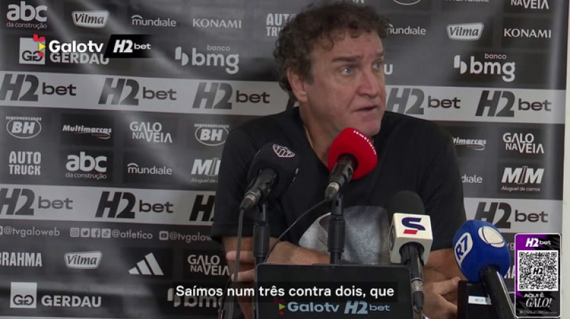 Cuca lamenta resultado, mas tira lição em Salvador: 'Na dor se aprende mais'