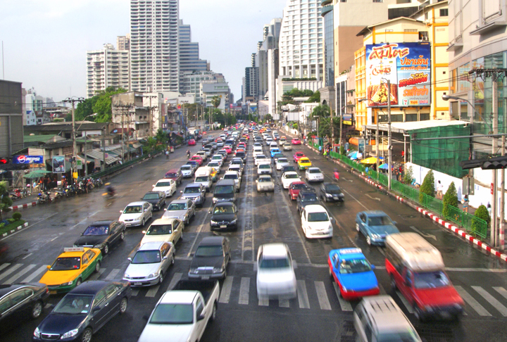 Bangkok (Tailândia) - A capital tailandesa tem 8,2 milhões de habitantes em 1.568 km². Uma densidade de 5.200 habitantes por km². 