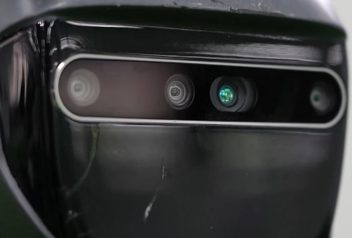 Eles também eram equipados com sensores visuais para localizar a bola e se locomover pelo campo.