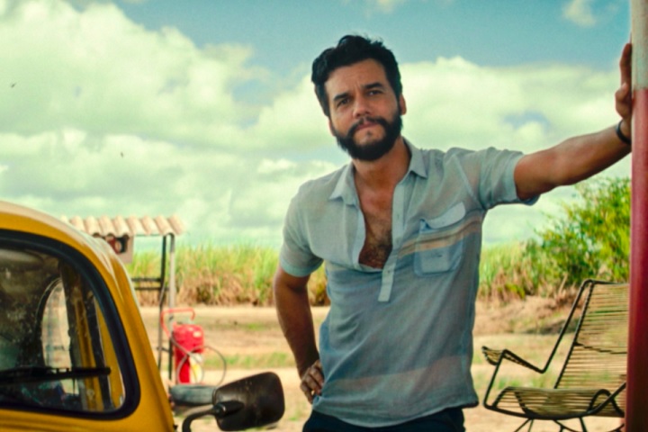 O brasileiro Wagner Moura, que conquistou o prêmio de Melhor Ator na 78ª edição do Festival de Cannes, está cotado para a disputa do Oscar. Na visão da revista 