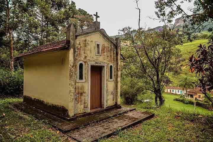 Suas igrejas e casas antigas são ao mesmo tempo simples, aconchegantes e bonitas. A Igreja Matriz da cidade foi inaugurada em 1916, sua obra durou mais de 50 anos. 