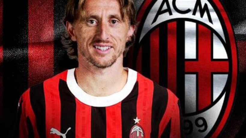 Perto dos 40 anos, craque croata tinha um pré-acordo com o Rubro-Negro de Milão para se transferir tão logo se despedisse do clube espanhol