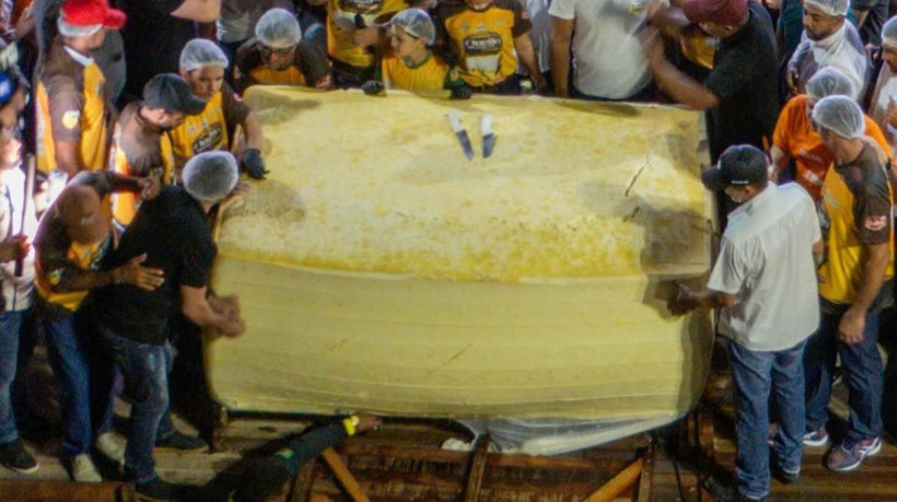 Jaguaribe quebra recorde mundial com maior queijo coalho já produzidos