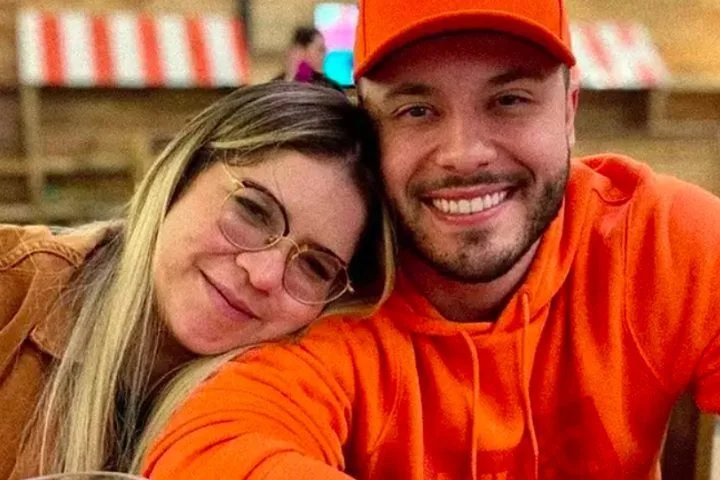 Embora compartilhassem alguns momentos com o filho nas redes sociais, o casal manteve uma relação discreta.