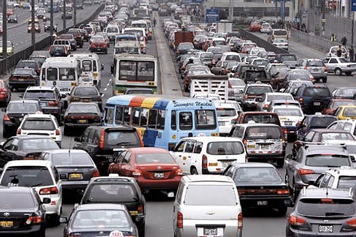 Lima (Peru) - A capital peruana tem 8,5 milhões de habitantes numa área de 2.670 km². Densidade de 3.100 habitantes por km2. 