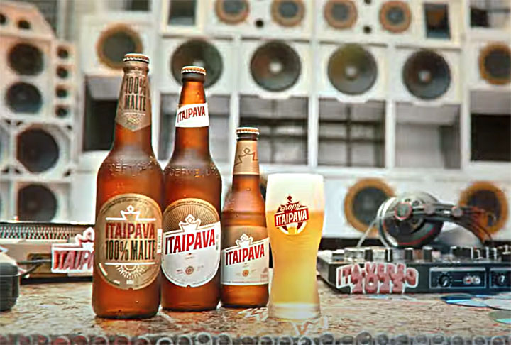 As cervejas do tipo Pilsen são conhecidas no mercado por serem mais leves e descontraídas. Elas têm aquela pegada ideal para quem prefere sabores mais sutis. O nome Pilsen se refere à sua cidade de origem, que hoje é parte da República Tcheca, mas ela também apresenta variações alemãs. 