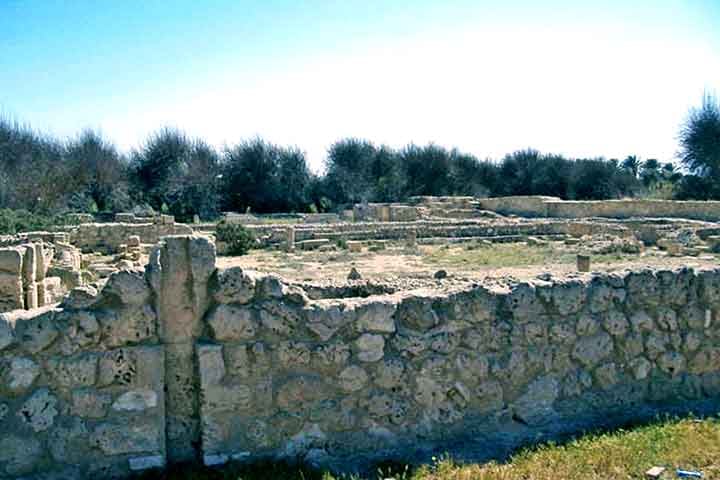 Segundo informações do site Heritage Daily, na região de Darazya, há vestígios de estruturas usadas pelos soldados britânicos entre 1941 e 1942. 