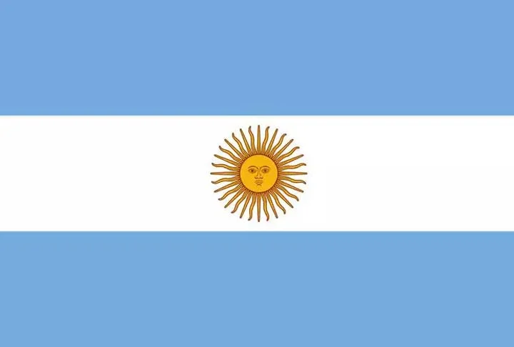Argentina - O nome Argentina deriva do latim argentum, que significa prata. Durante a exploração espanhola no século XVI, os conquistadores foram atraídos pela riqueza mineral da região.