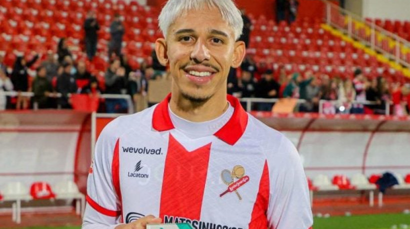 Clube português ficará impedido de registrar novos jogadores até que efetue o pagamento ao Rubro-Negro; saiba valores