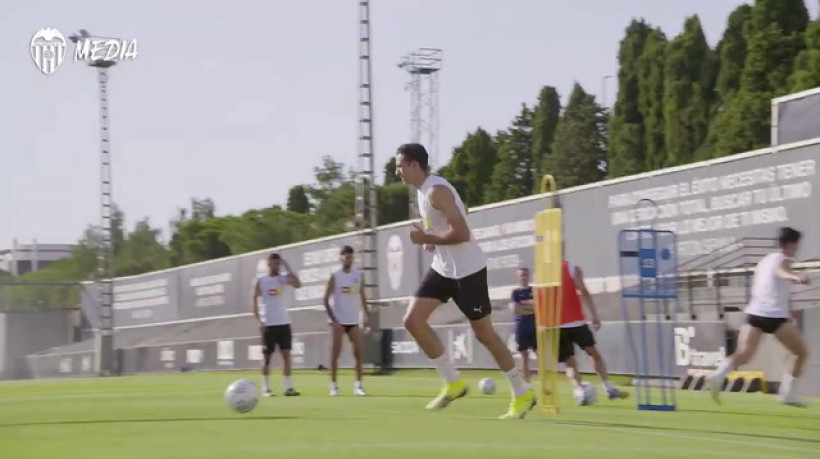 Valencia segue firme na pré-temporada de olho no primeiro amistoso