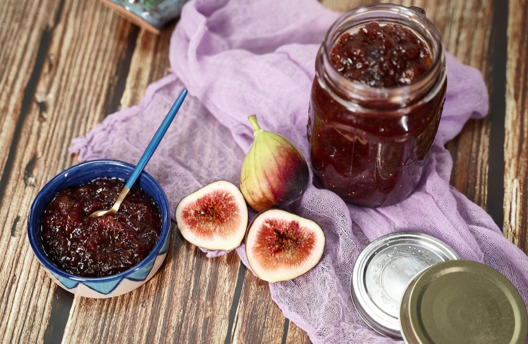Além disso, a região Sul do Brasil também cultiva bastante o figo verde, destinado à indústria, na fabricação de compotas e geleias