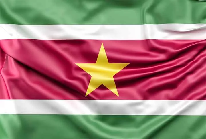Suriname - O nome Suriname tem origem no termo indígena Surnam, que era usado pelos povos nativos para se referir à região.