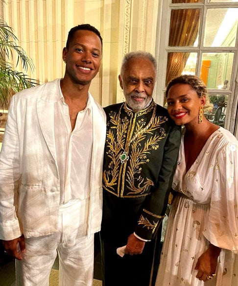 Dessa forma, de acordo com autos, a empresa repostou uma foto em que Jéssica aparecia vestindo uma peça da loja. No entanto, a publicação foi feita sem qualquer autorização da artista, que, na época, atuava na novela “Amor de Mãe”, da TV Globo. 