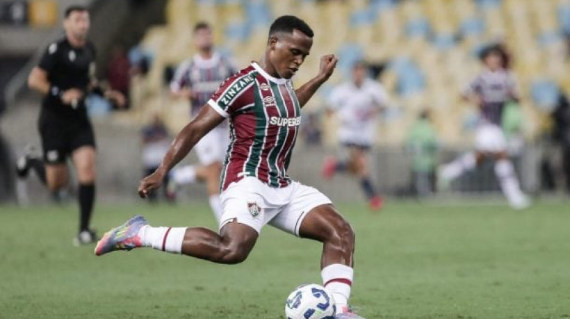 Clube recusa primeira proposta de 20 milhões de euros (R$ 130 milhões) e impõe condições para concretizar a venda do colombiano