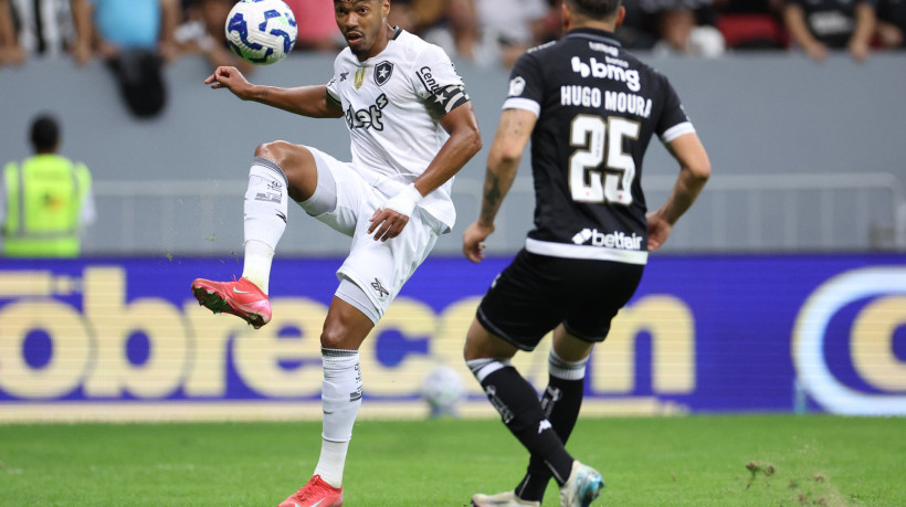 O Botafogo vai enfrentar o Vitória hoje, 16, pelo Brasileirão. 