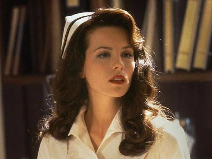 Com um triângulo amoroso como pano de fundo, o filme descreve o ataque japonês a Pearl Harbour e os subsequentes bombardeamentos atômicos dos Estados Unidos nas cidades de Hiroshima e Nagasaki. 