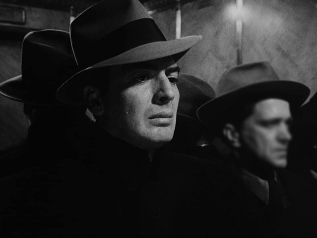 Victor Mature (1913 - 1999) - Mature fez sucesso na pele do personagem Doc Holliday, no clássico de John Ford “Paixão dos Fortes”, de 1946, mas o filme que marcaria para sempre sua carreira foi Sansão e Dalila, em 1949.